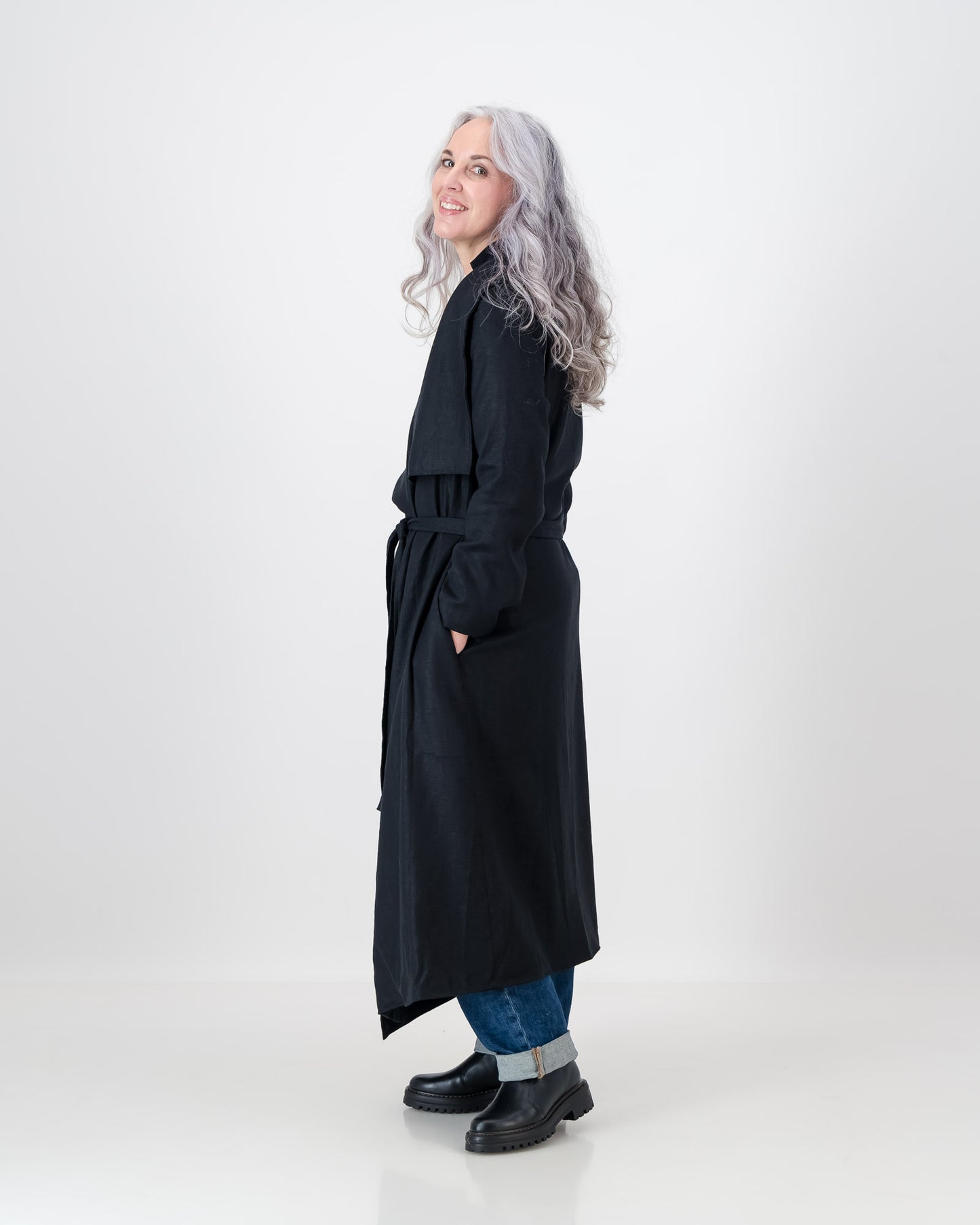 thandeka coat - black