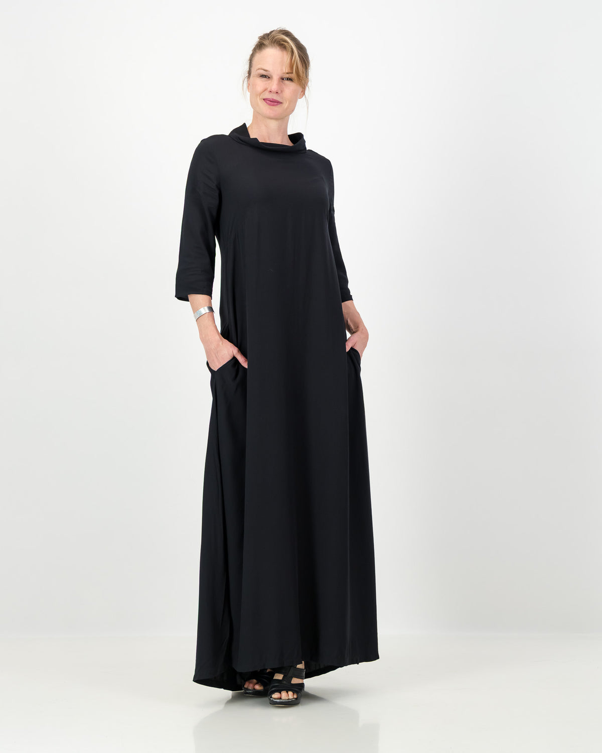 mila dress - black