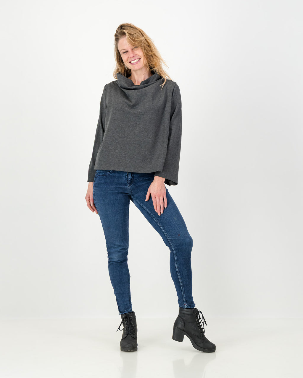 thalita relaxed winter track top - charcoal